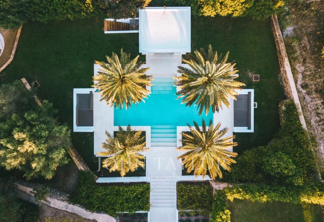 Villa in Santa Eulària des Riu, Balearische Inseln, Spanien 2 - 18769753