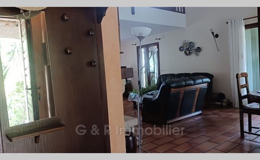 Villa a Plaines Saint Pierre-Saint Julien, Martigues, Francia 1