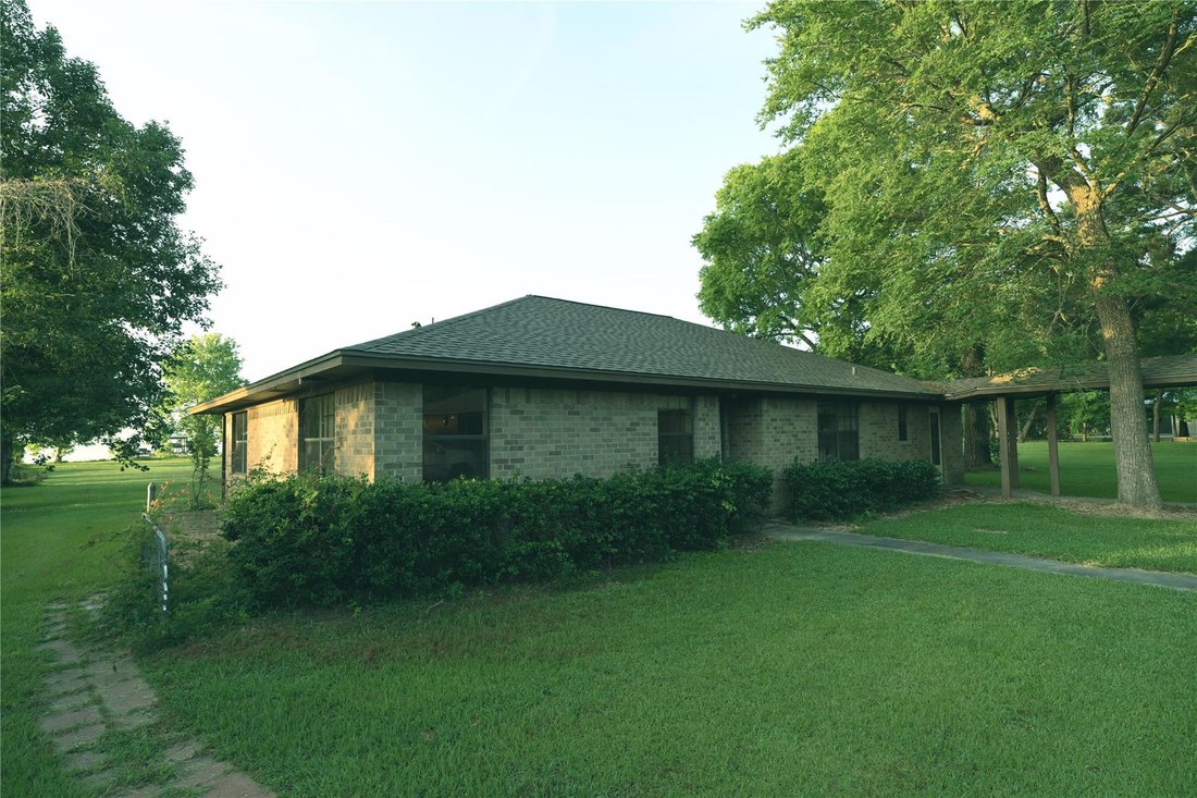 House in Coldspring, Texas, United States 2 - 18769057