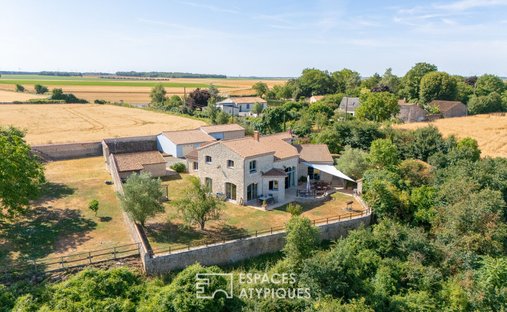 Villa a Luzay, Nuova Aquitania, Francia 1