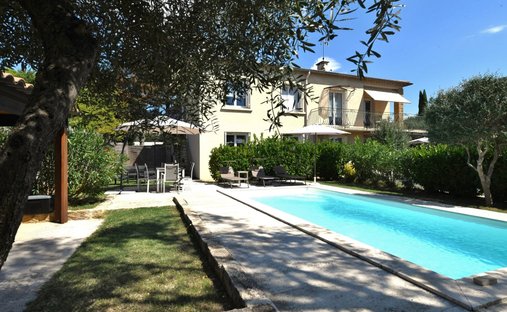 House in Uzès, Occitania, France 1