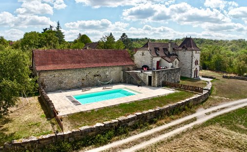 Villa a Calvignac, Occitania, Francia 1