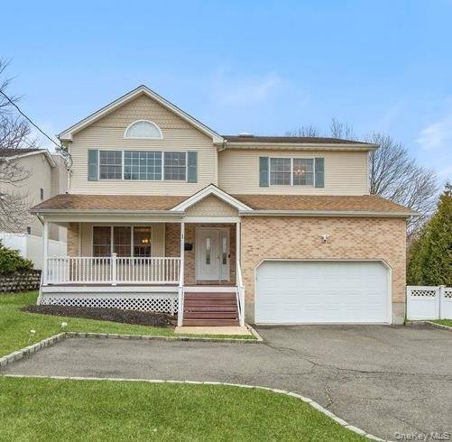 Casa a Old Bethpage, New York, Stati Uniti 1 - 18772460