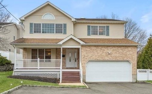 Casa a Old Bethpage, New York, Stati Uniti 1