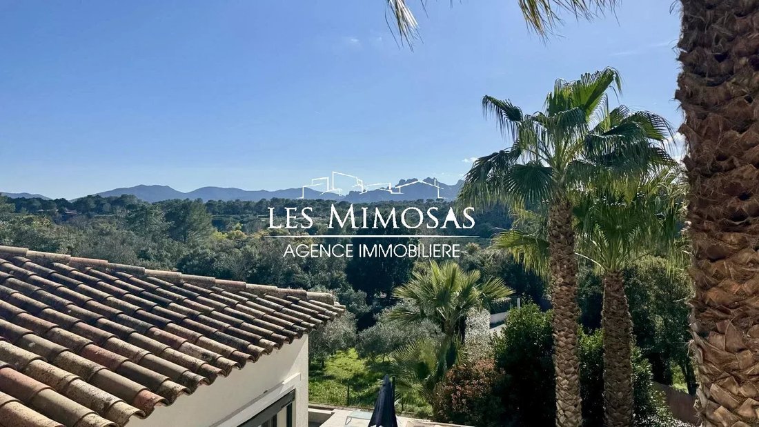 Villa en La Bouverie, Roquebrune-sur-Argens, Francia 1 - 18769589