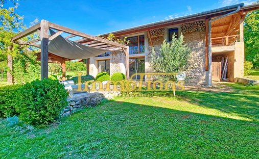 Casa en Saint-Hilaire-du-Rosier, Auvernia-Ródano-Alpes, Francia 1