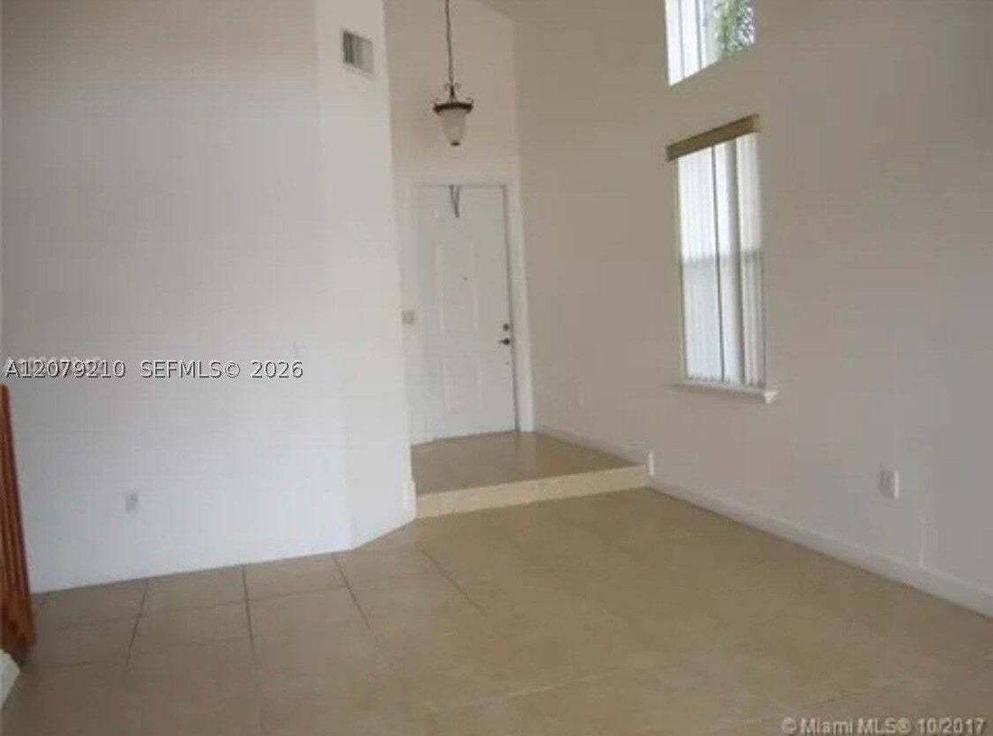 Townhouse en Doral, Florida, Estados Unidos 4 - 18771250