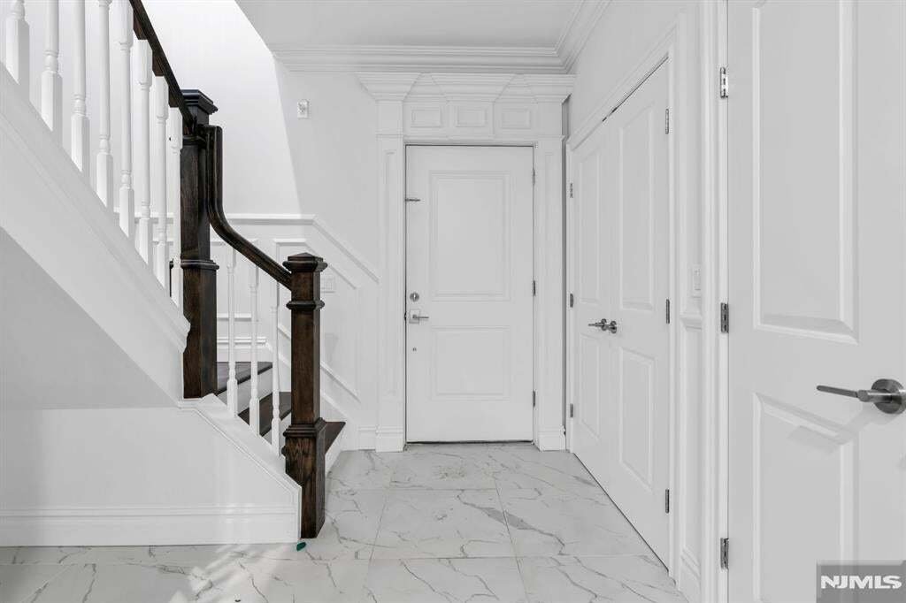 House in Englewood, New Jersey, United States 2 - 18088017