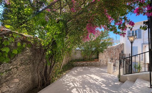 Maison à Tassigny, Cannes, France 1