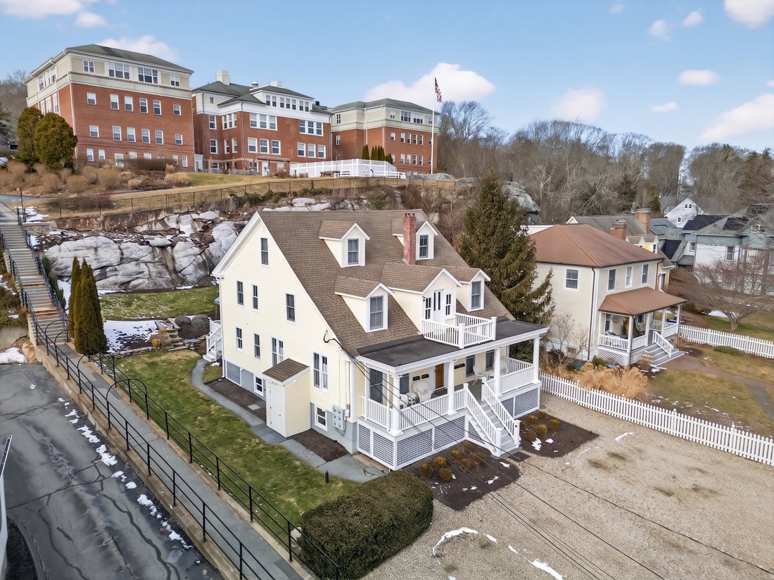 House in Groton, Connecticut, United States 2 - 18768094