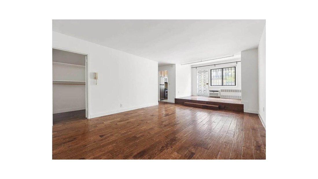 Andere in New York City, New York, Vereinigte Staaten 1 - 18772514