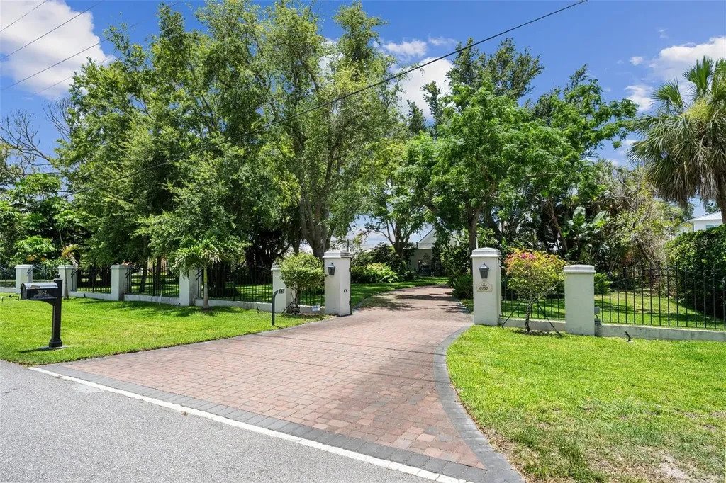 Haus in University of South Florida Sarasota-Manatee Campus, Florida, Vereinigte Staaten 5 - 18773522