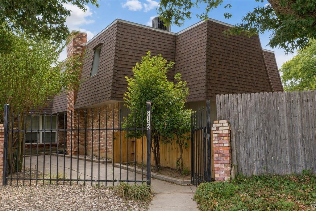 Arlington, Texas, United States 1 - 18772312
