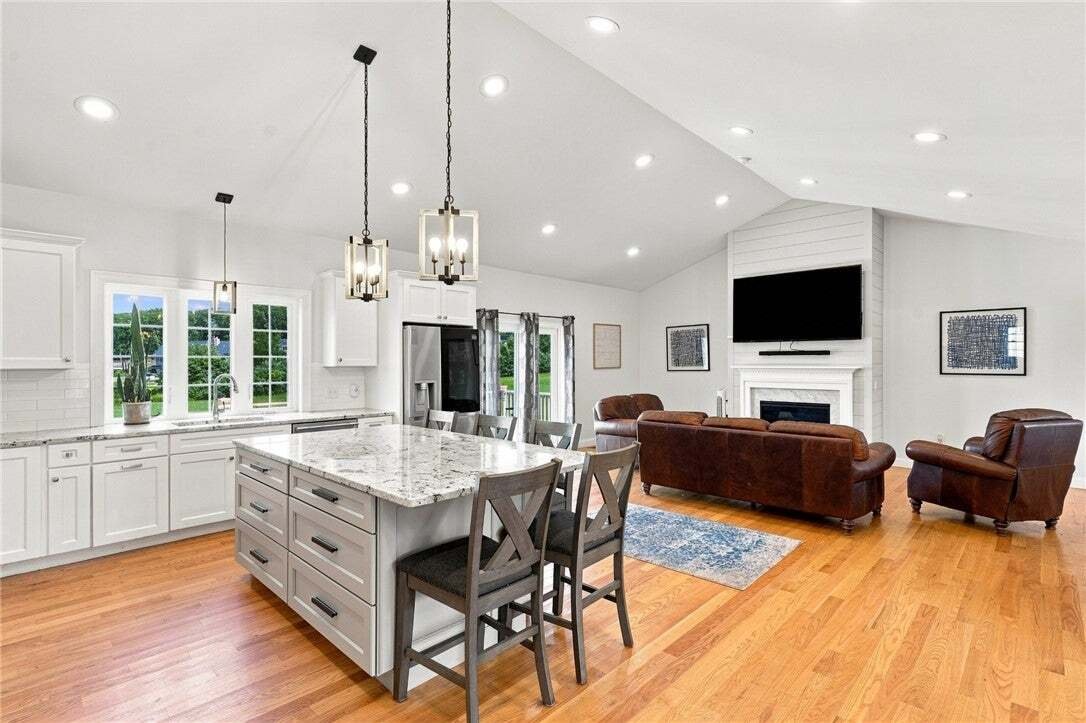 House in Johnston, Rhode Island, United States 2 - 18768350