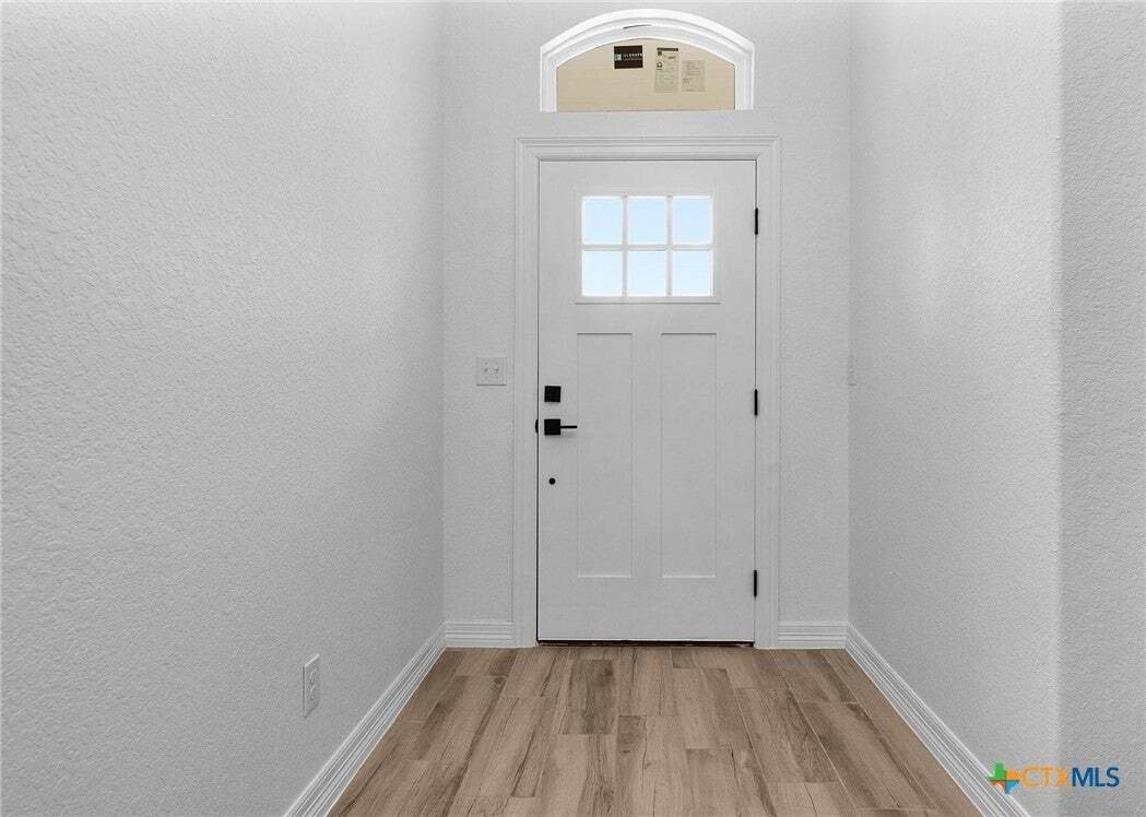 House in Seguin, Texas, United States 5 - 18118544