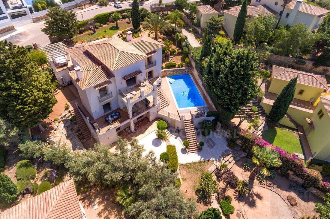 Villa en Estombar y Parchal, Algarve, Portugal 1 - 18772738