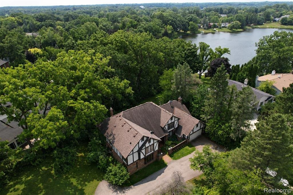 House in Orchard Lake Village, Michigan, United States 2 - 18771584