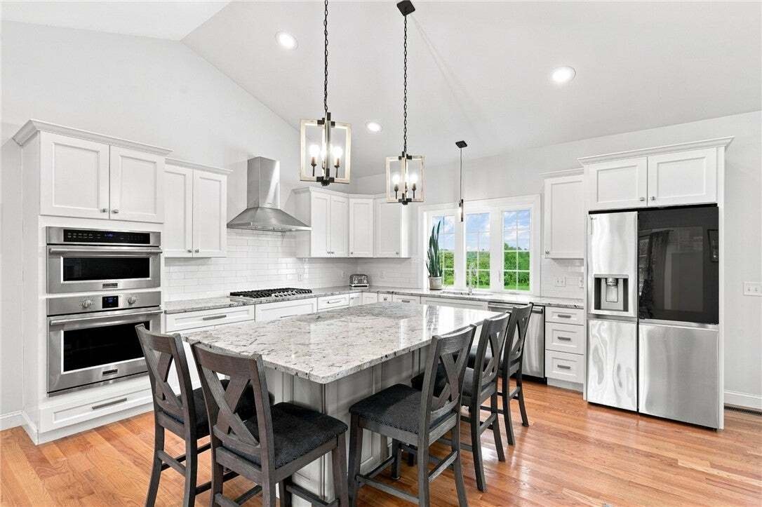 House in Johnston, Rhode Island, United States 4 - 18768350