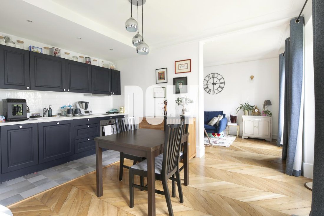 Appartamento a Villiers-L. Michel, Levallois-Perret, Francia 1 - 18768415