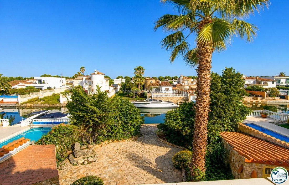 Chalet in Empuriabrava, Katalonien, Spanien 2 - 18769353