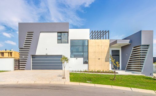 Haus in Halfway House Estate, Gauteng, Südafrika 1