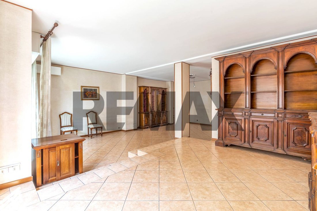 Appartement à Zone d'Argonne - Corse, Milan, Italie 4 - 18766080