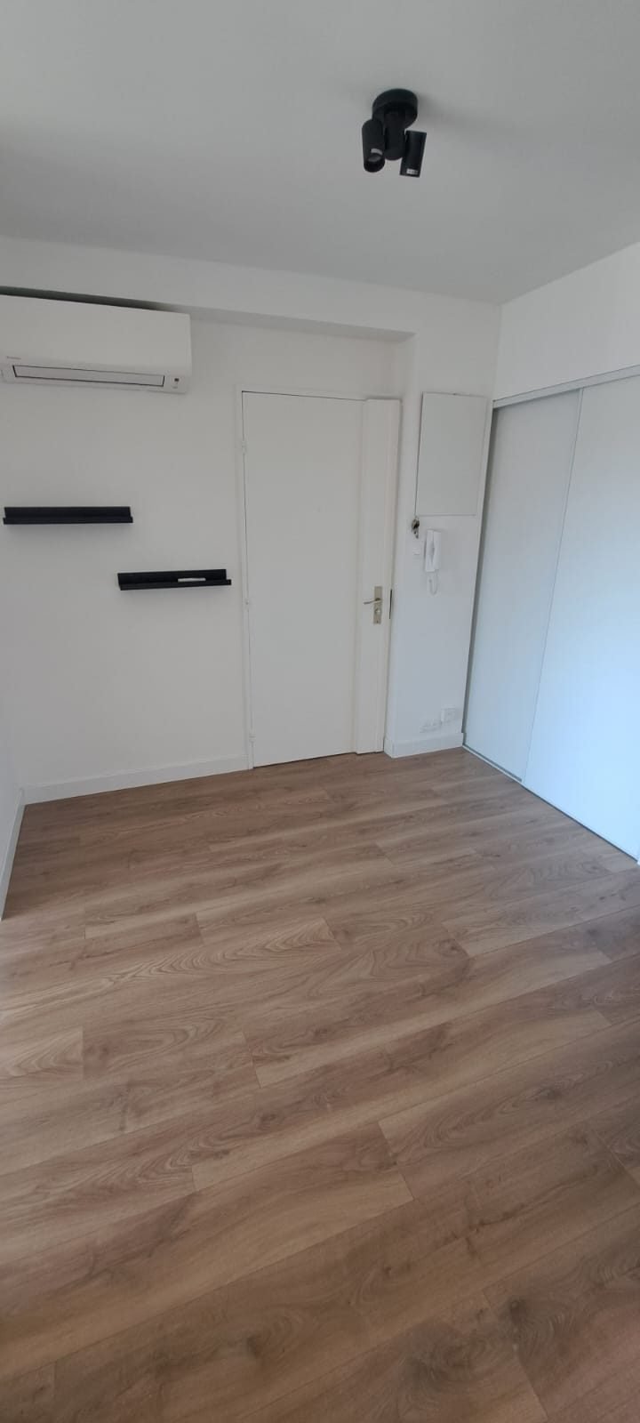 Apartamento en Le Tholonet, Provenza-Alpes-Costa Azul, Francia 3 - 18773719