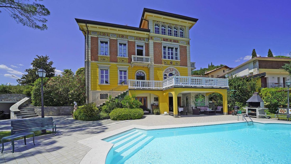 Villa en Roè Volciano, Lombardía, Italia 1 - 18773437
