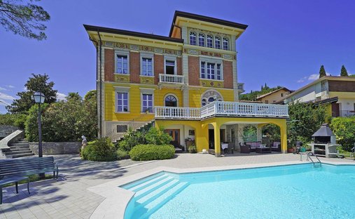 Villa en Roè Volciano, Lombardía, Italia 1