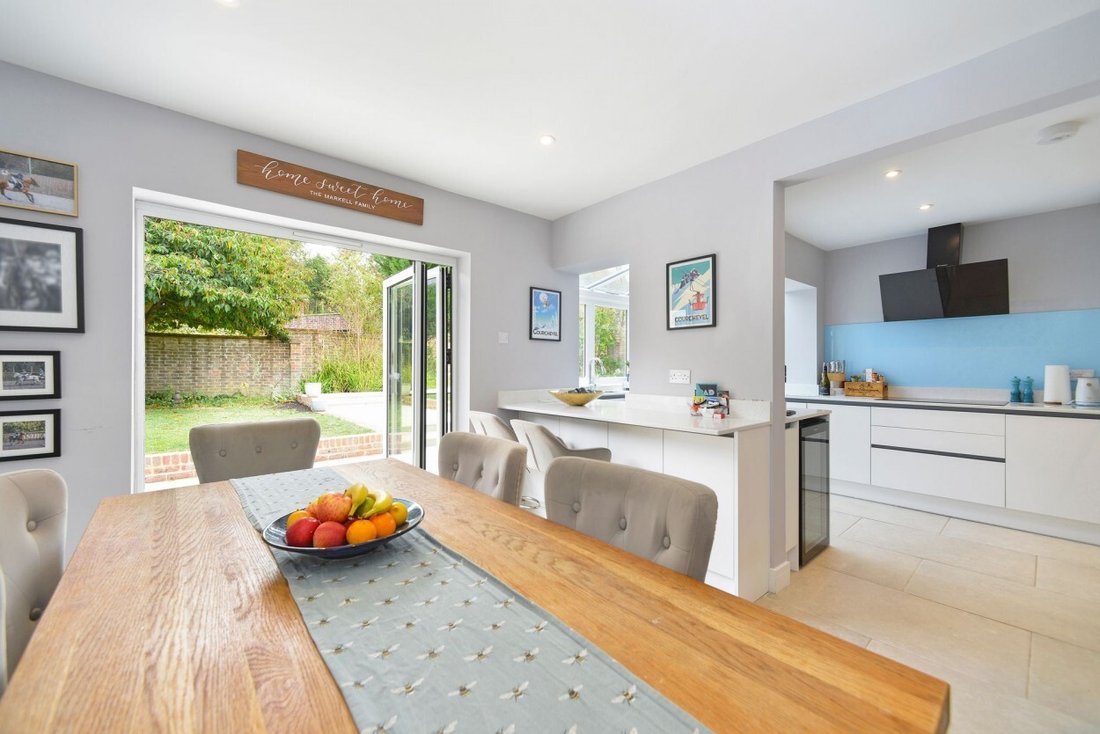 Haus in Cranleigh, England 3 - 18770920