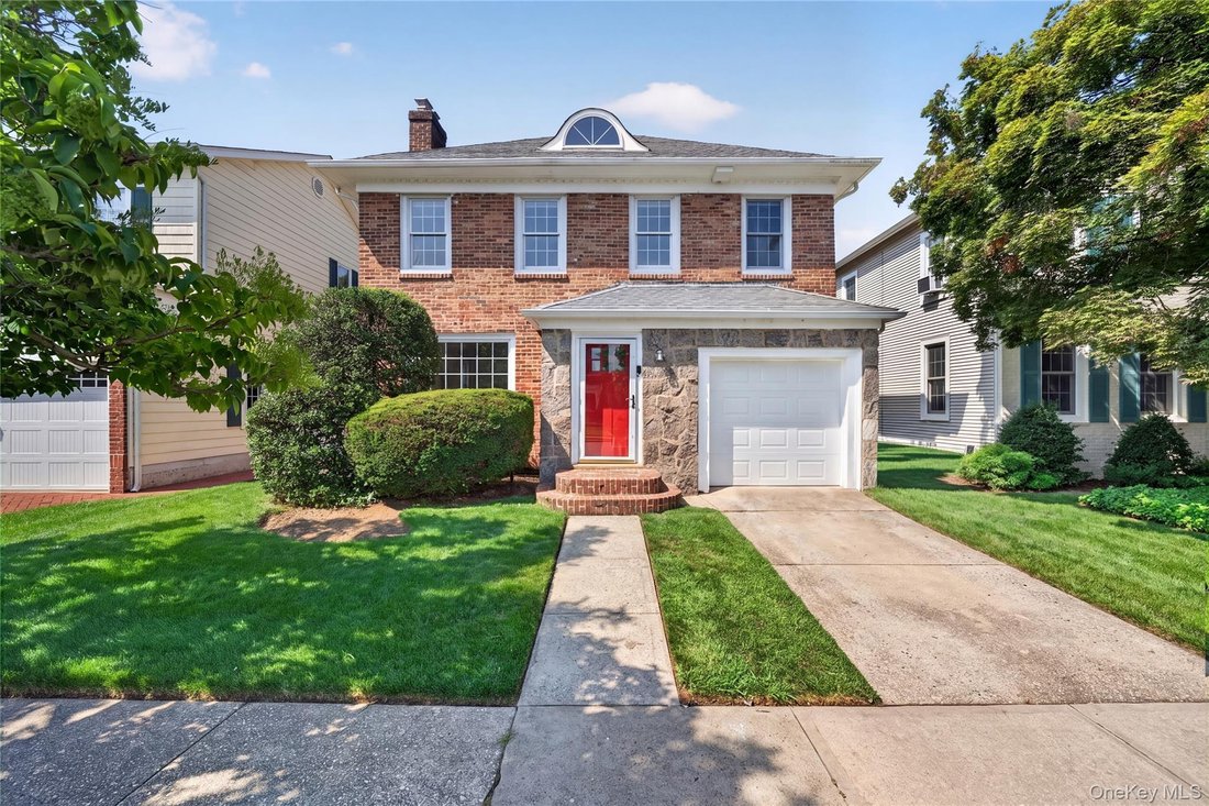 Casa a Garden City, New York, Stati Uniti 1 - 18770894