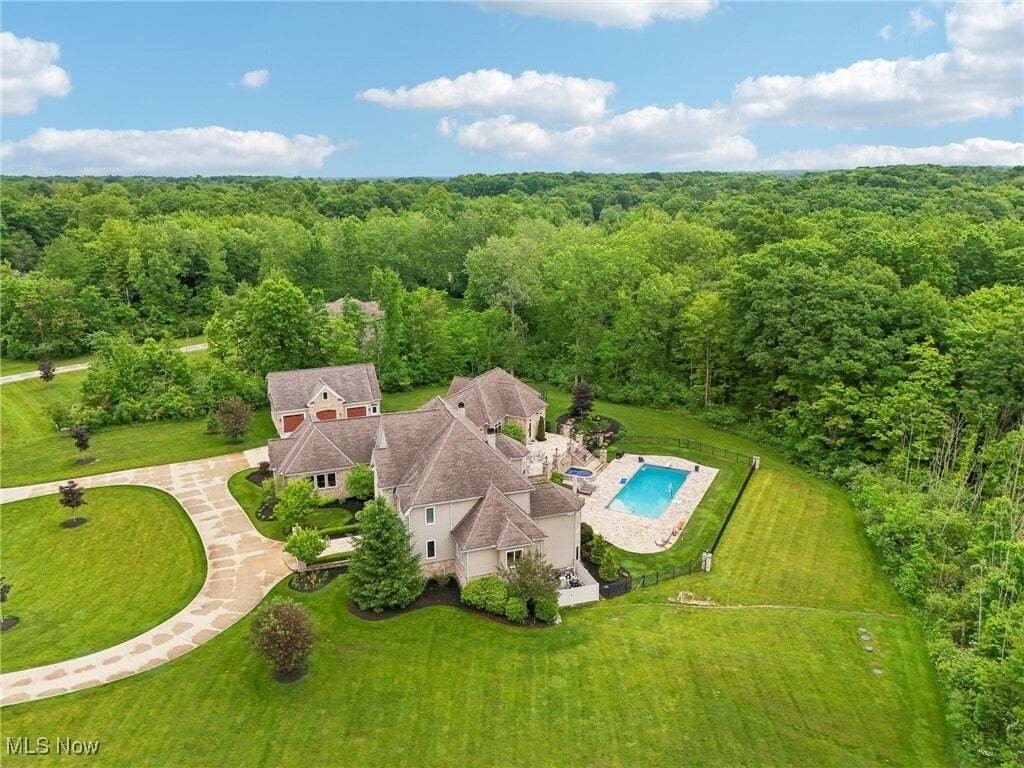 Casa a Chardon, Ohio, Stati Uniti 4 - 16285432