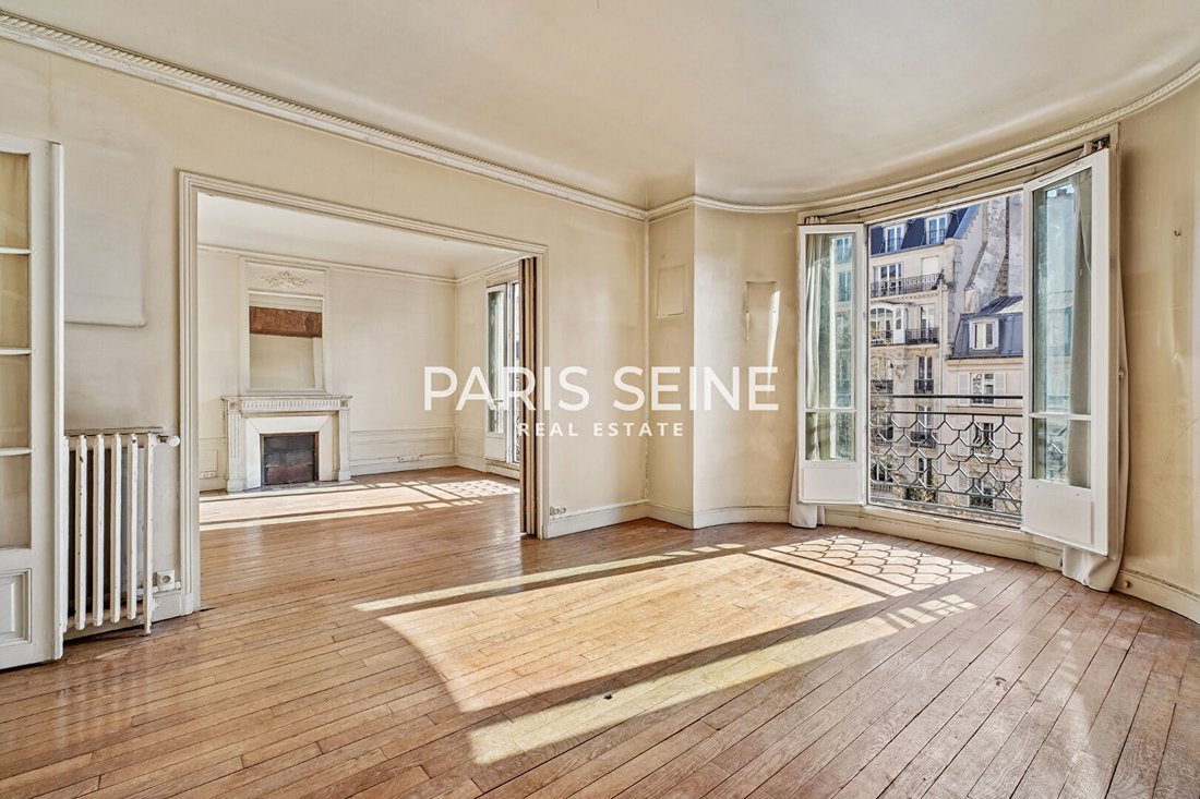 Apartment in Gros Caillou, Paris 7e Arrondissement, Paris 4 - 18770289