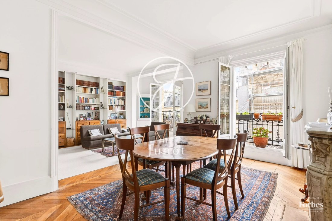 Apartment in Muette Nord, Paris 16e Arrondissement, Paris 1 - 18769692