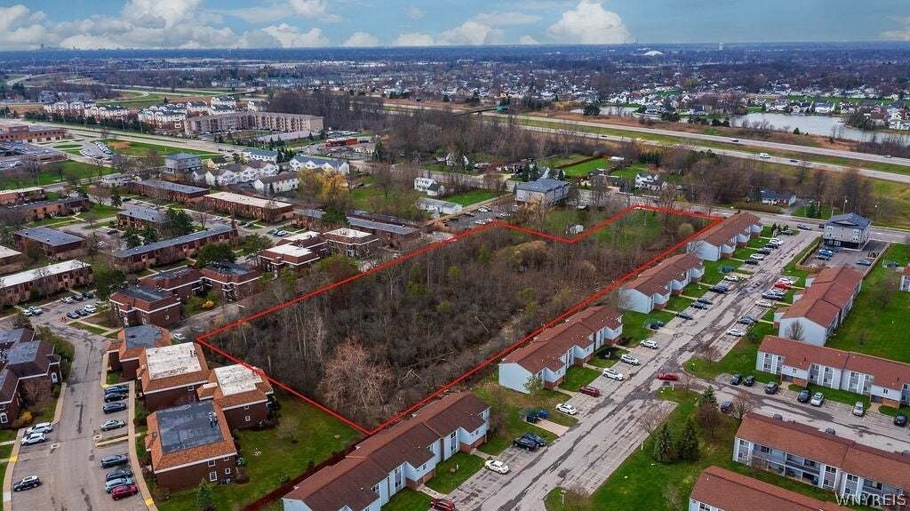 Terreno a Amherst, New York, Stati Uniti 2 - 17718655
