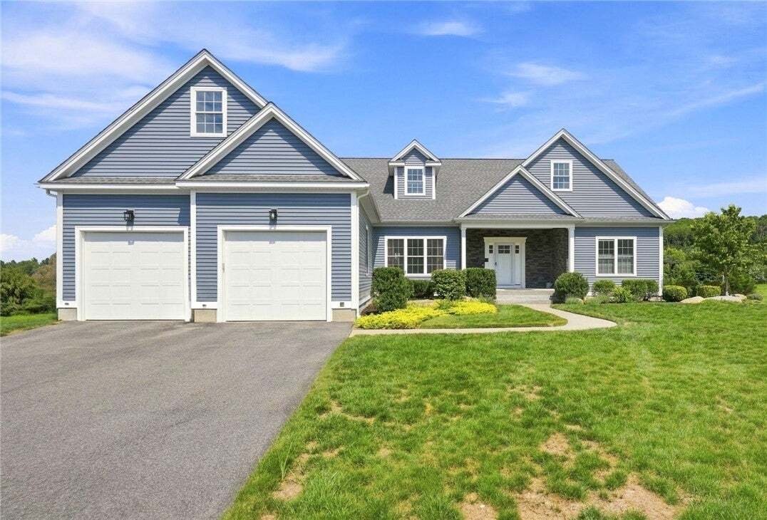 House in Johnston, Rhode Island, United States 1 - 18768350
