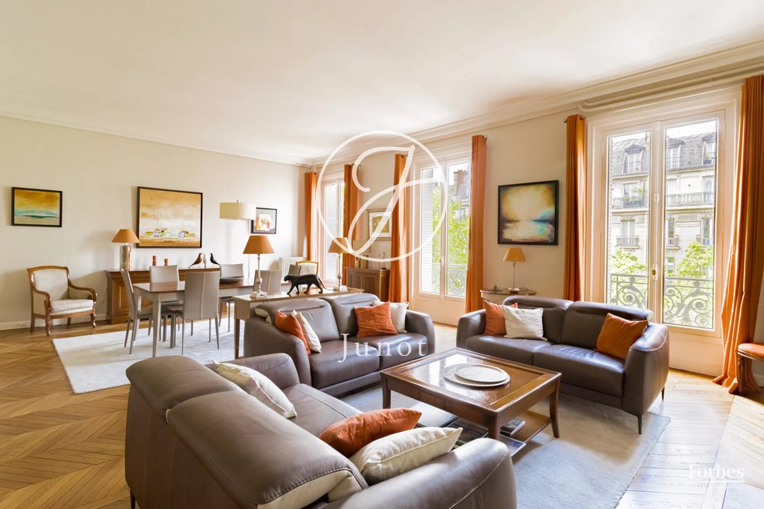 Appartamento a Hoche-Friedland, Paris 8e Arrondissement, Parigi 5 - 18769886