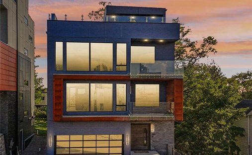 House in Pittsburgh, Pennsylvania, United States 1