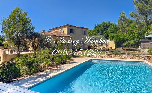 Villa en Sainte-Tulle, Provenza-Alpes-Costa Azul, Francia 1