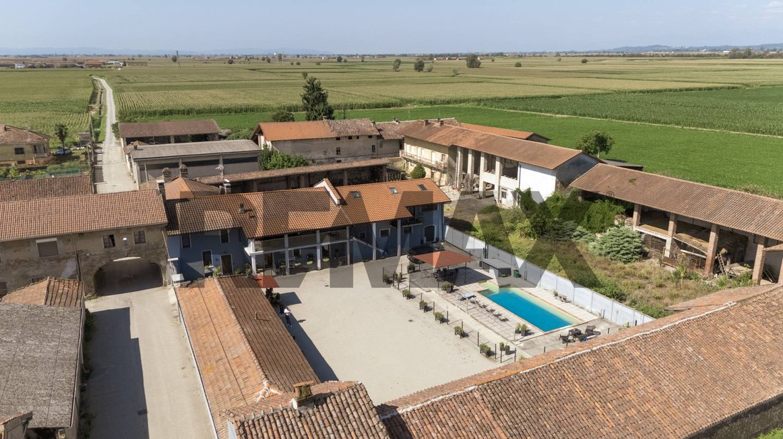 Casa de Campo en Tronzano Vercellese, Piamonte, Italia 1 - 18773436