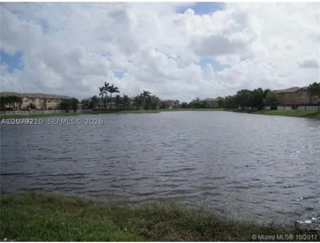 Townhouse en Doral, Florida, Estados Unidos 2 - 18771250