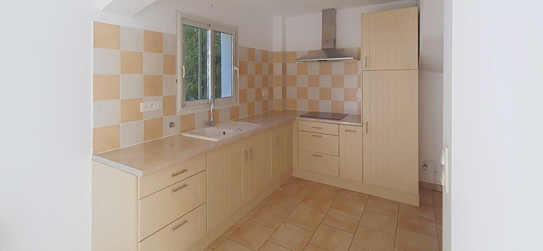 Villa in Saint Julien, Marseille, Provence-Alpes-Côte d'Azur 4 - 18213589