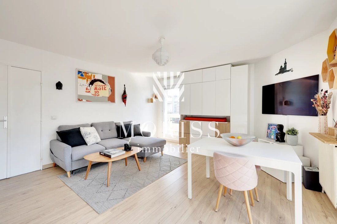 Apartment in Trezel, Levallois-Perret, France 3 - 18769912