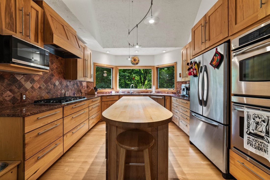 House in Traverse City, Michigan, United States 1 - 18768822