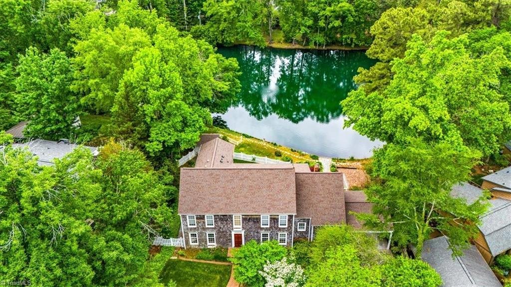 Maison à Greensboro, Caroline du Nord, États-Unis 3 - 18770847