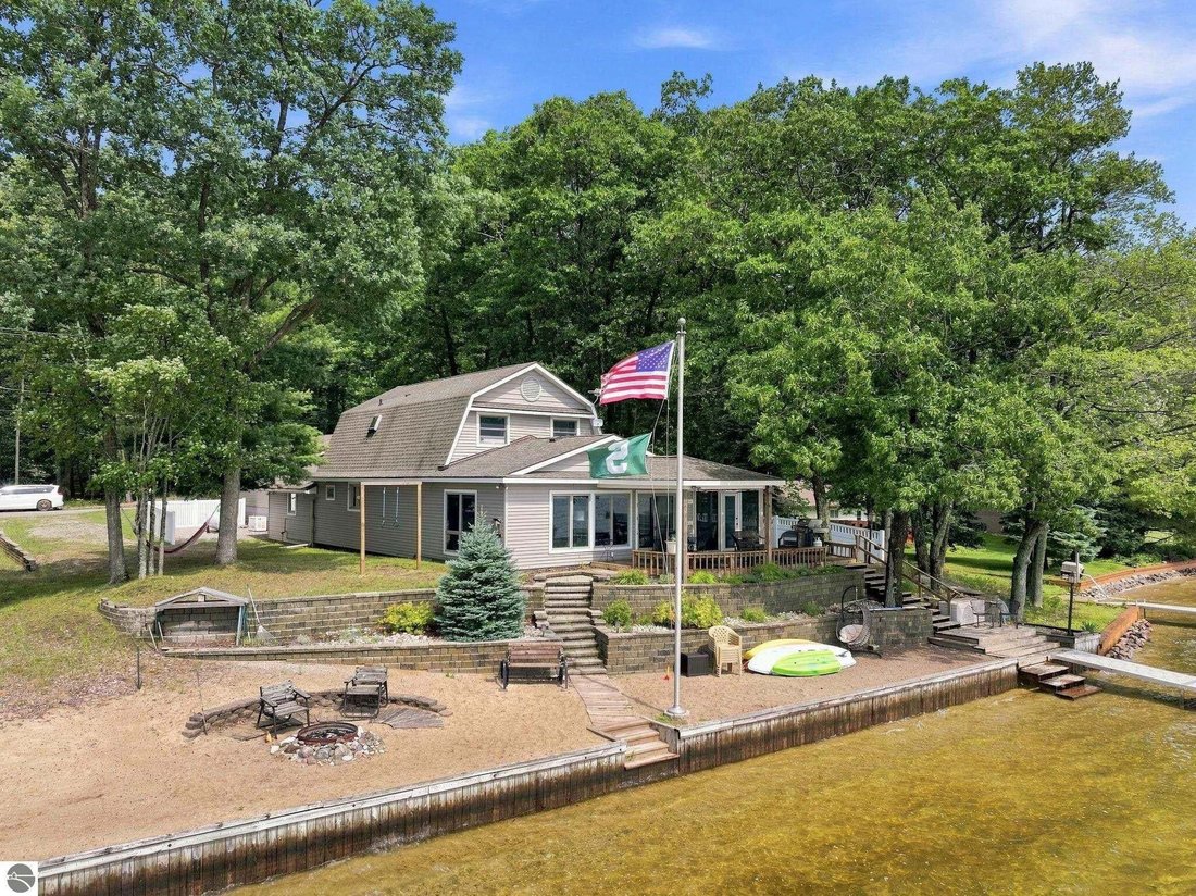Casa en Lake City, Míchigan, Estados Unidos 2 - 18770642