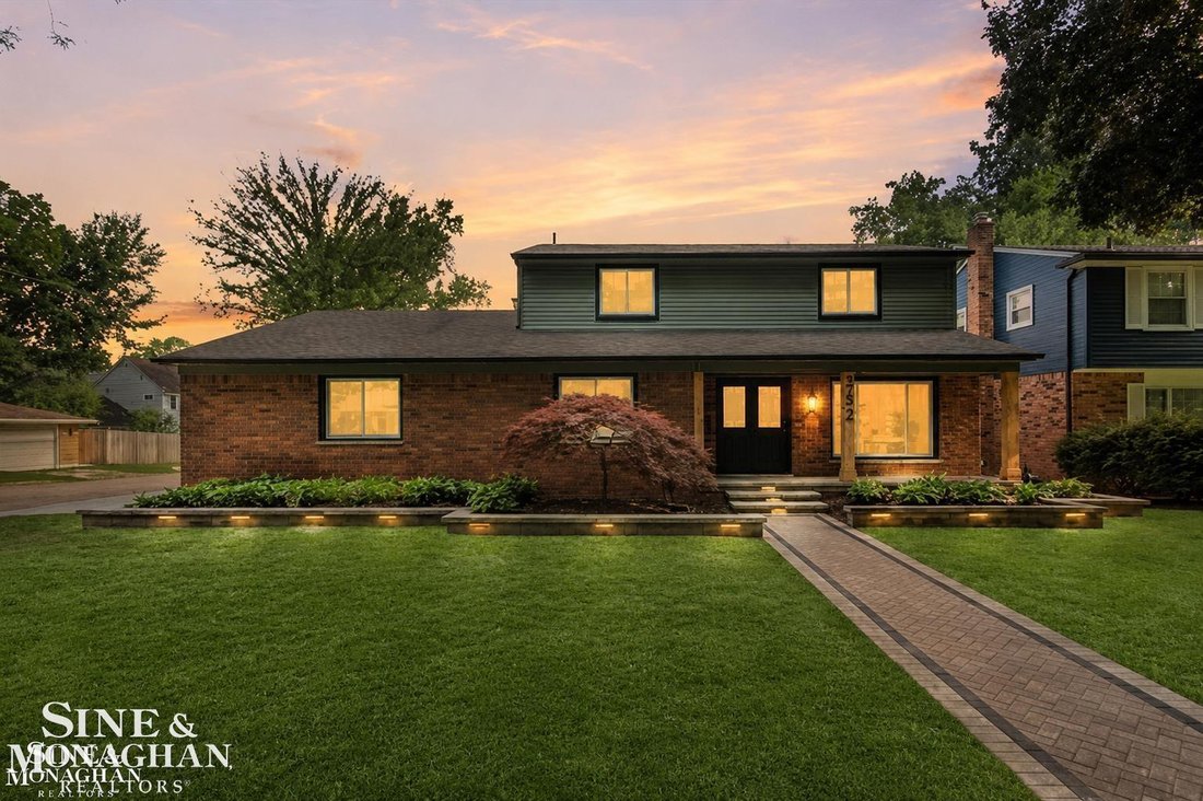 Maison à Royal Oak, Michigan, États-Unis 2 - 18496558