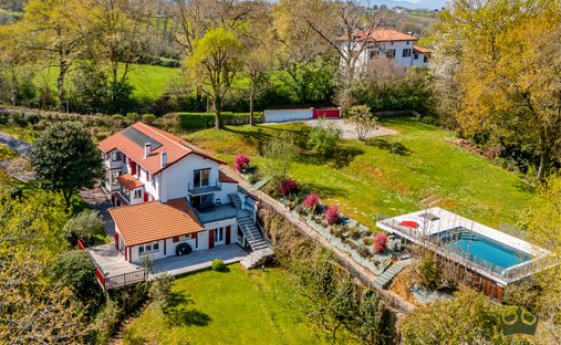 House in Arcangues, Nouvelle-Aquitaine, France 1