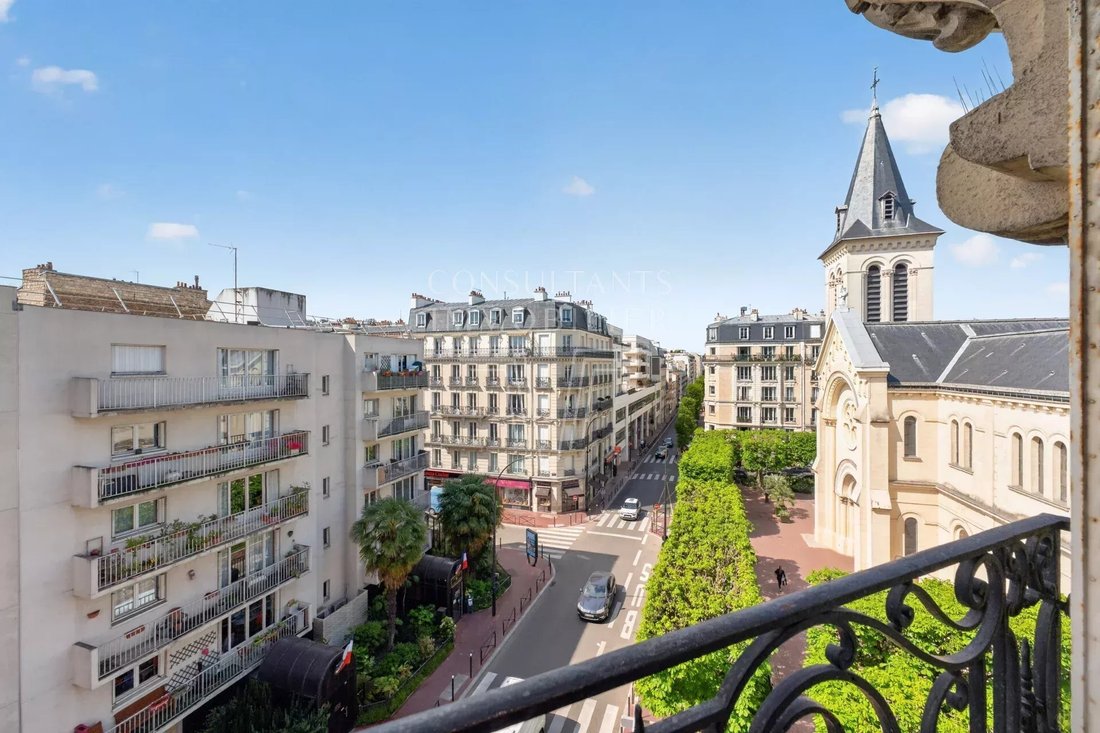 Apartment in Wilson-Rivay, Levallois-Perret, France 5 - 18769583
