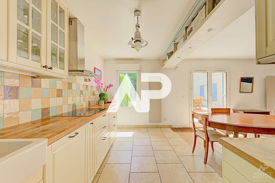 Apartamento en Centre Ville, Rueil-Malmaison, Francia 2 - 18772769